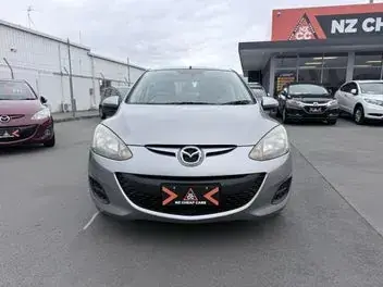 Mazda Demio 2013 photo 3