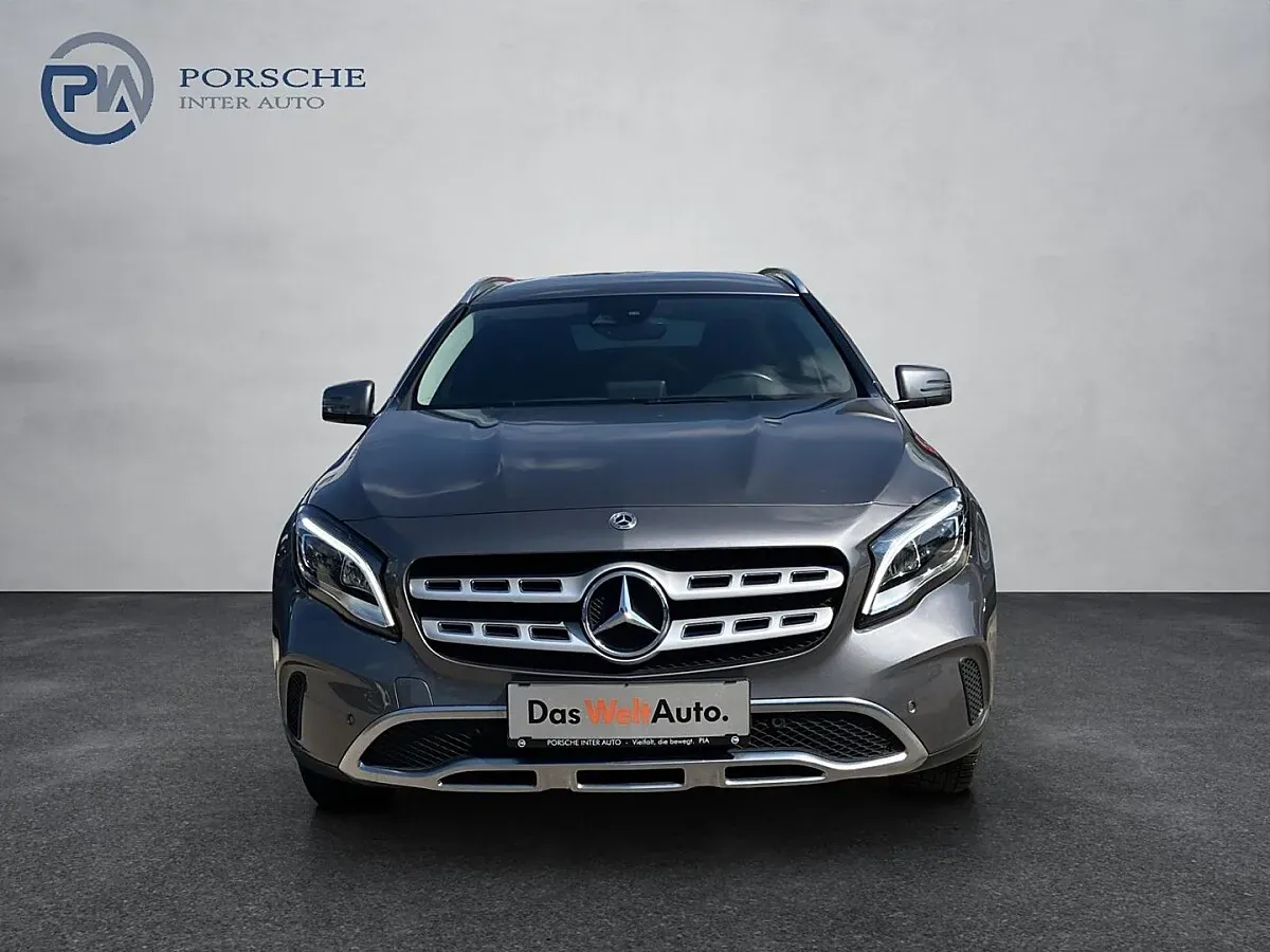 Mercedes-Benz Gla Class 2019 photo 2