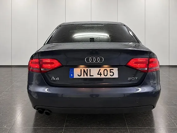 Audi A4 2009 photo 4