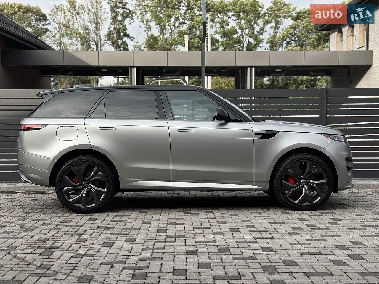 Land Rover Range Rover Sport 2024 photo 4