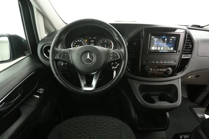 Mercedes-Benz Vito 2022 photo 2