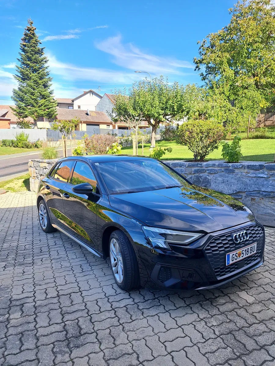 Audi A3 2022 photo 2