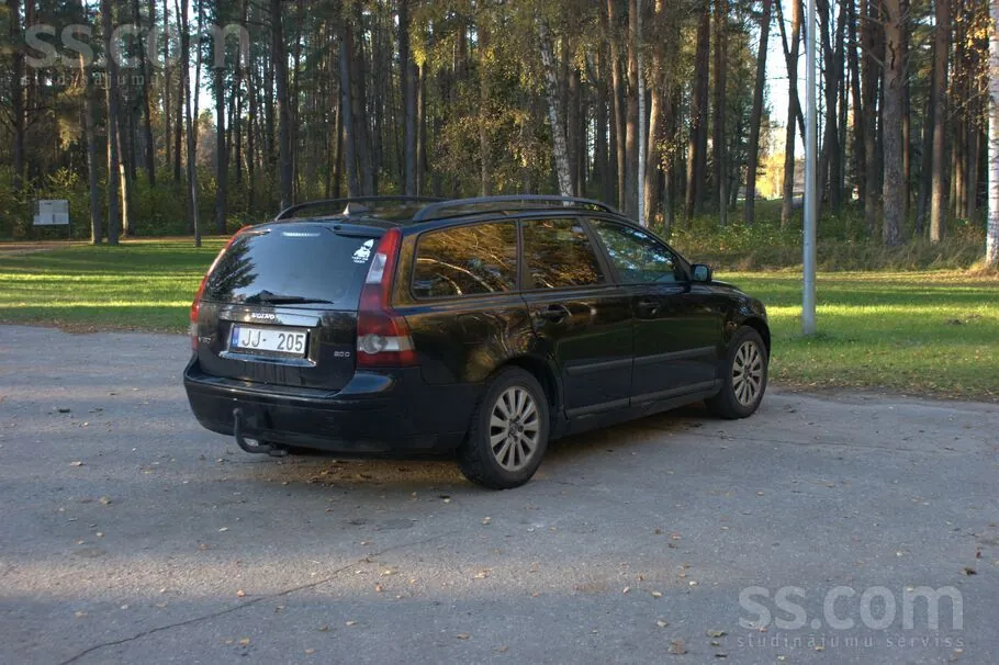 Volvo V50 2006 photo 2