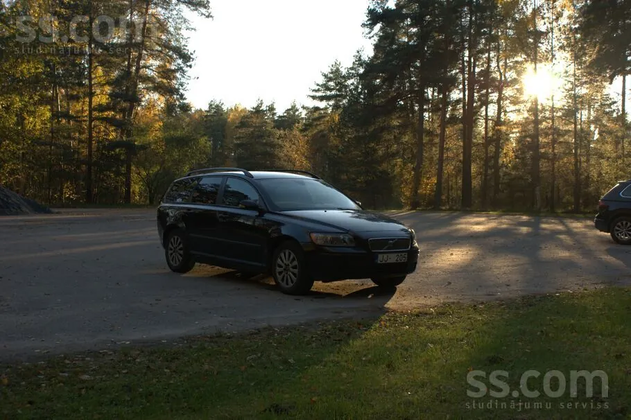 Volvo V50