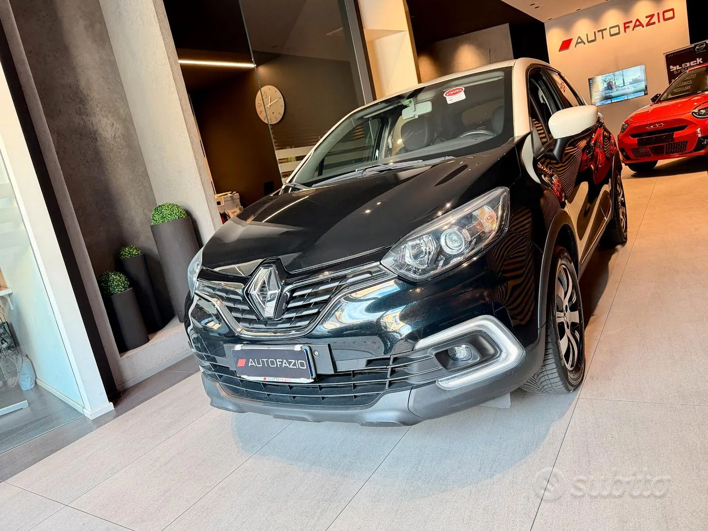 Renault Captur 2019 photo 2