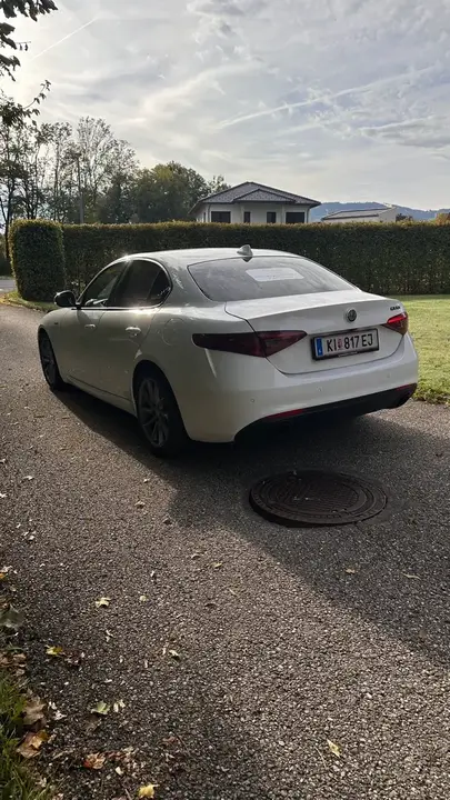 Alfa Romeo Giulia 2020 photo 3