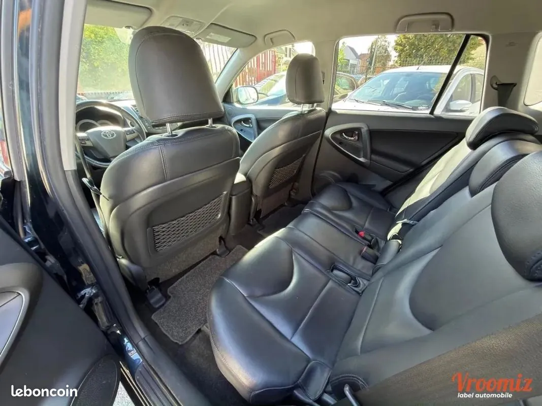 Toyota Rav4 2010 photo 5