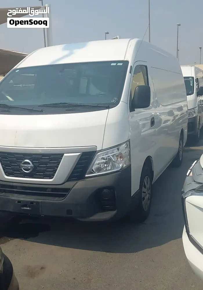 Nissan Urvan 2022 photo 2