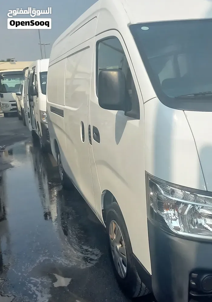 Nissan Urvan 2022 photo 4
