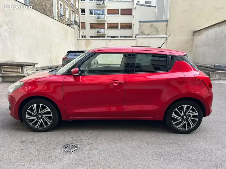 Suzuki Swift 2022 photo 5
