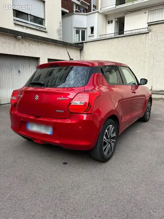 Suzuki Swift 2022 photo 2