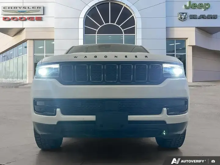 Jeep Wagoneer 2024 photo 3