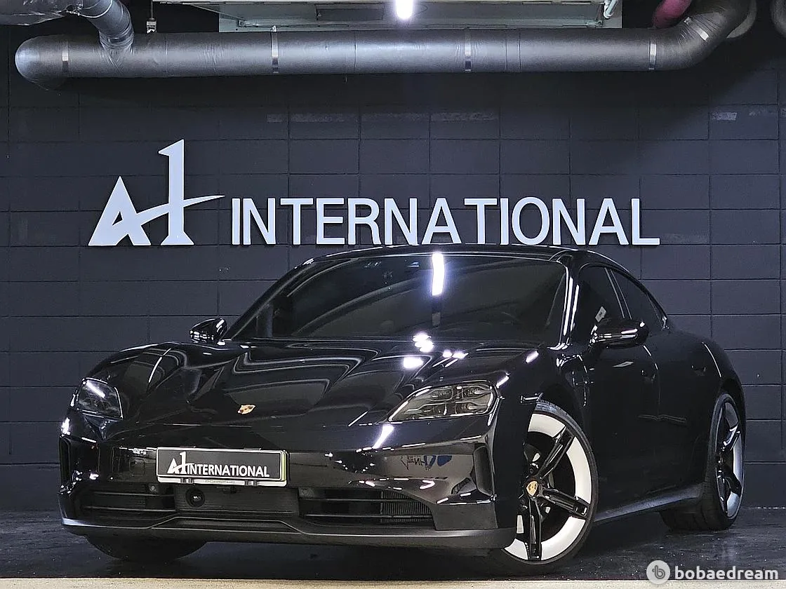 Porsche Taycan 4S