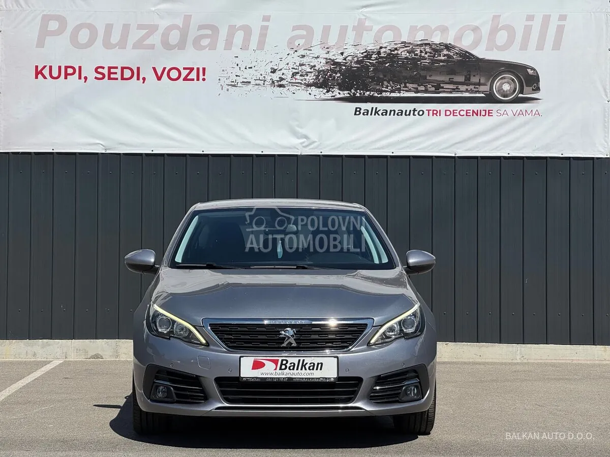 Peugeot 308 2021 photo 2