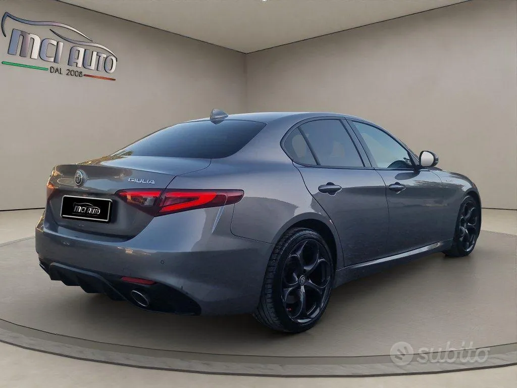 Alfa Romeo Giulia 2017 photo 5