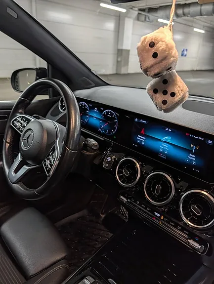 Mercedes-Benz B180 2019 photo 2