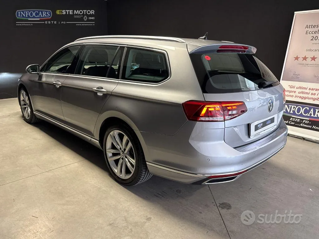 Volkswagen Passat 2023 photo 2