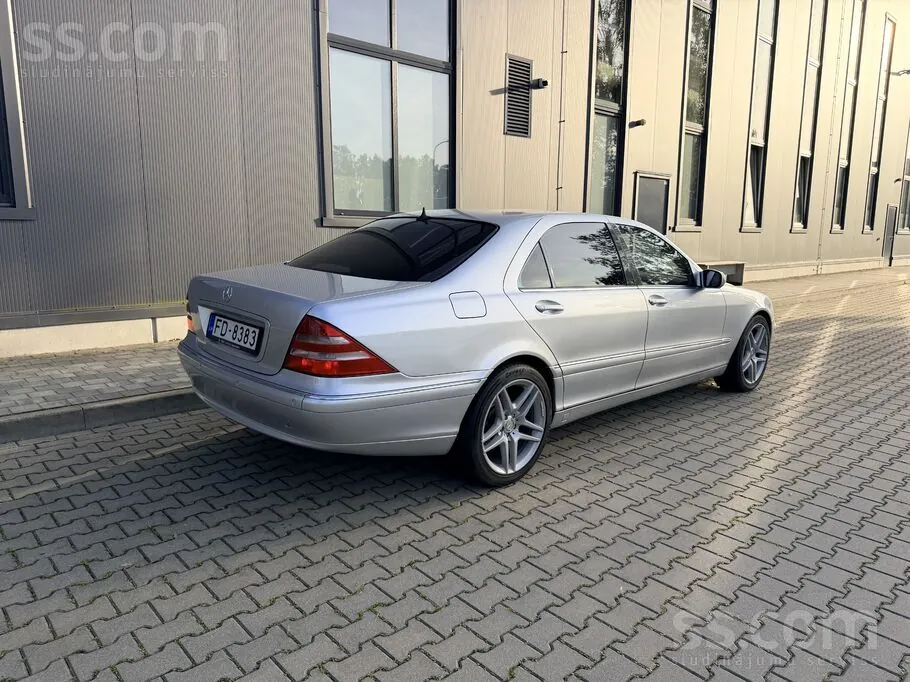 Mercedes-Benz S320 2001 photo 4