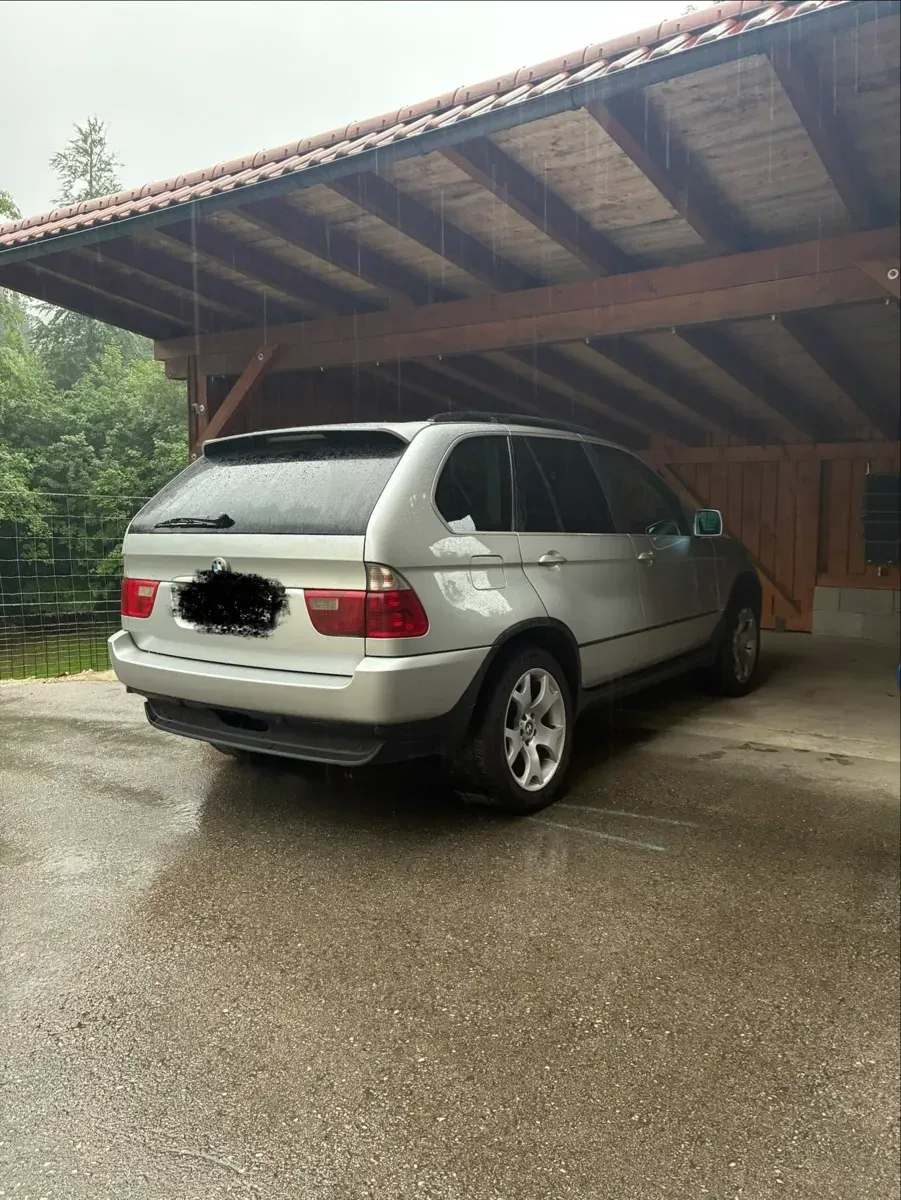 BMW X5 2003 photo 2