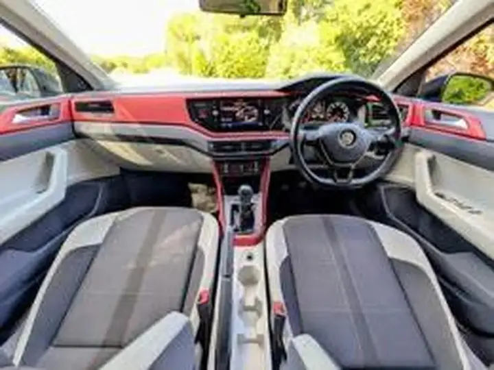 Volkswagen Polo 2019 photo 2
