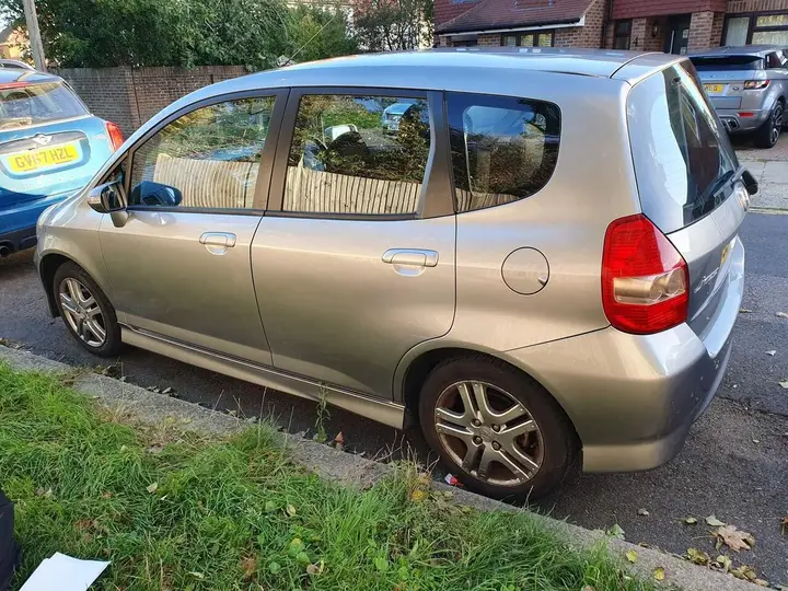 Honda Jazz 2005 photo 4