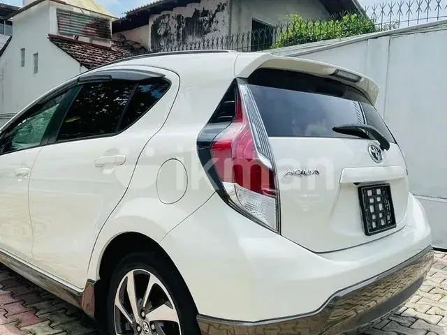 Toyota Aqua 2015 photo 4