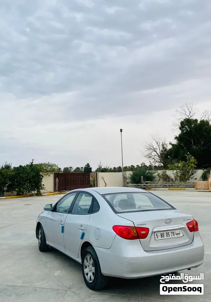 Hyundai Elantra 2010 photo 3