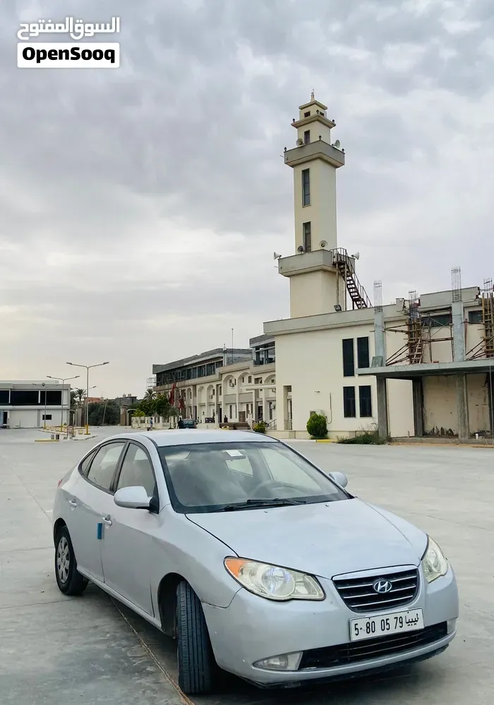 Hyundai Elantra 2010 photo 2