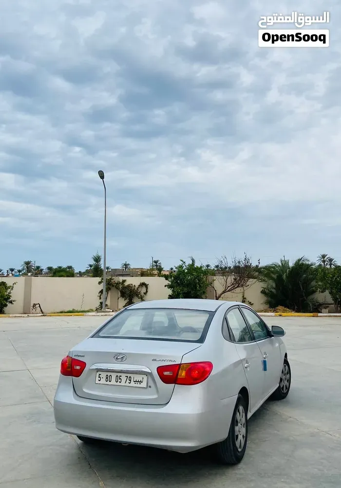 Hyundai Elantra 2010 photo 4