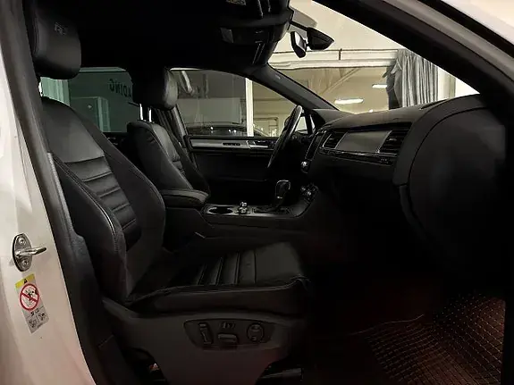 Volkswagen Touareg 2017 photo 4