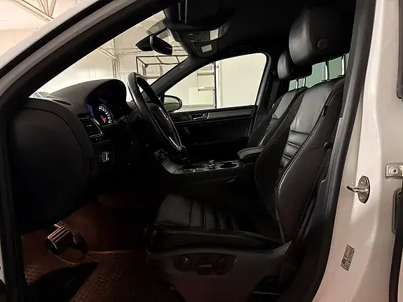 Volkswagen Touareg 2017 photo 3