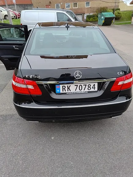 Mercedes-Benz 250 D 2013 photo 2