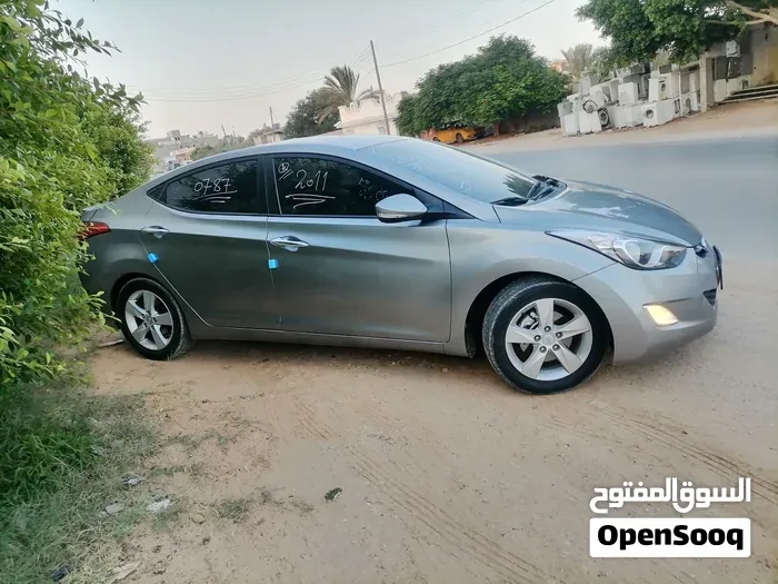 Hyundai Avante 2012 photo 3