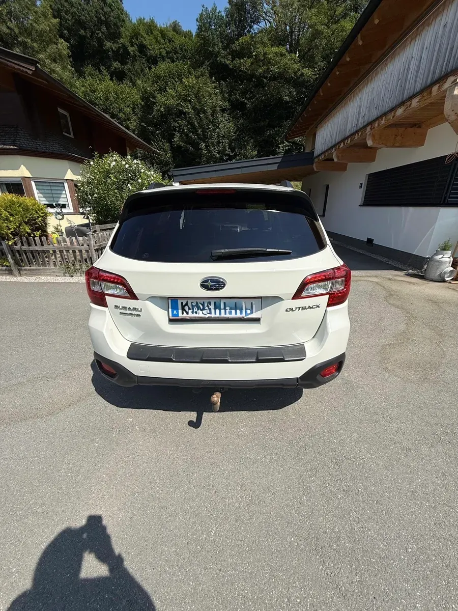 Subaru Outback 2019 photo 2