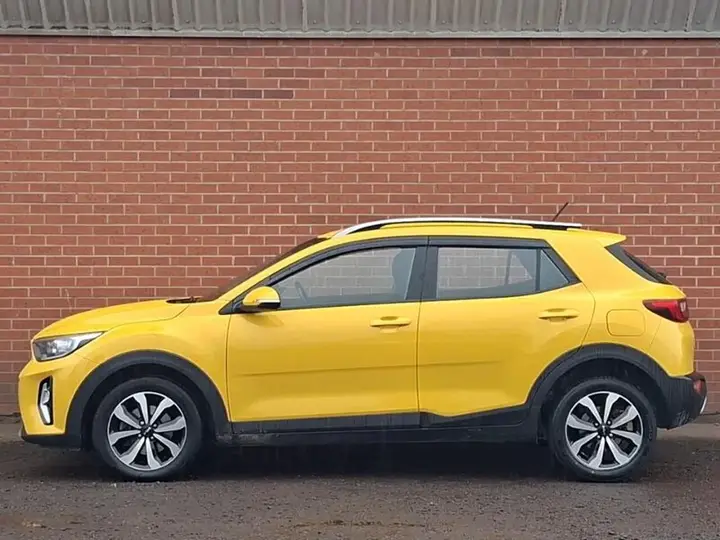 Kia Stonic 2023 photo 4