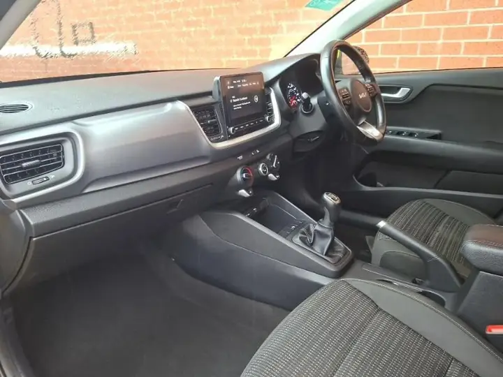 Kia Stonic 2023 photo 5