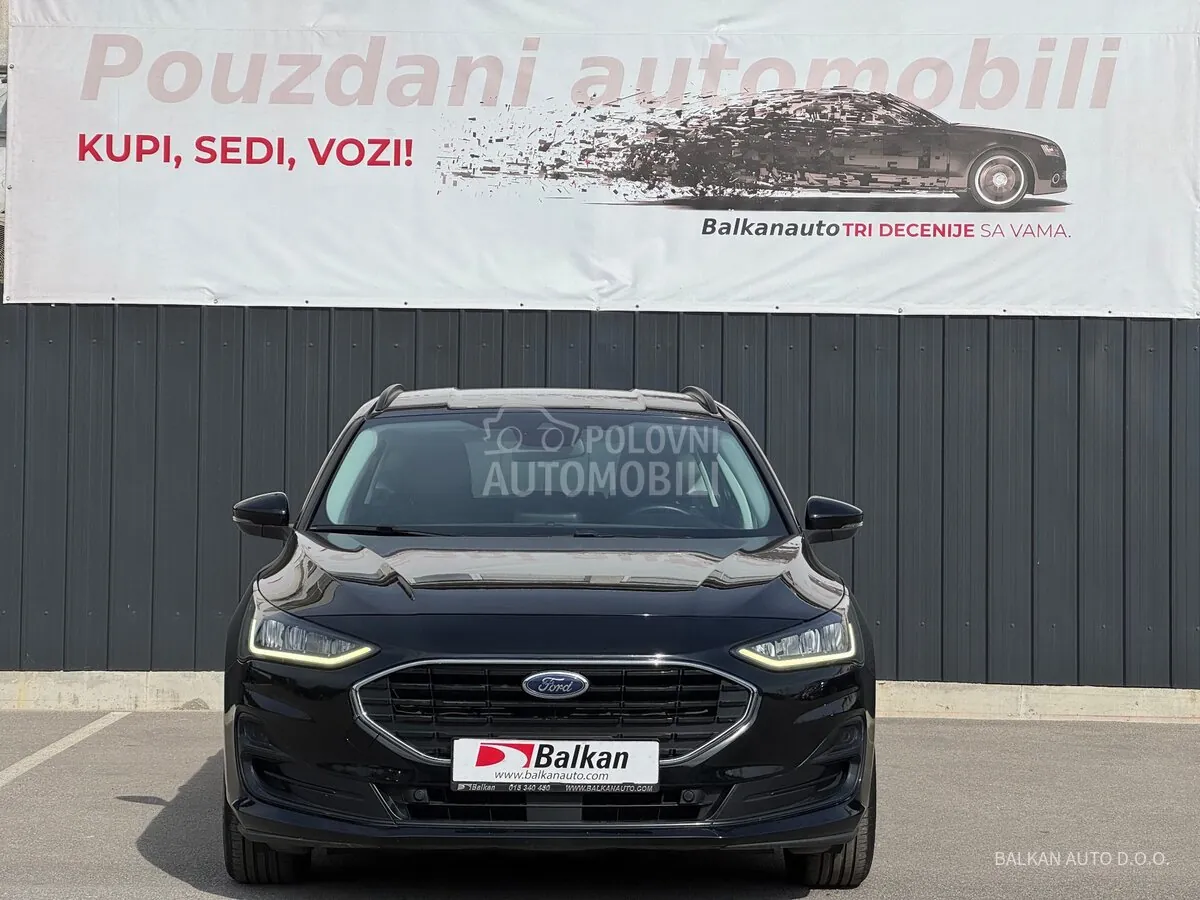 Ford Focus 2022 photo 2