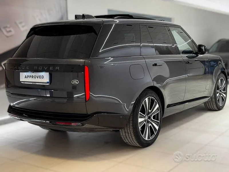 Land Rover Range Rover 2023 photo 2
