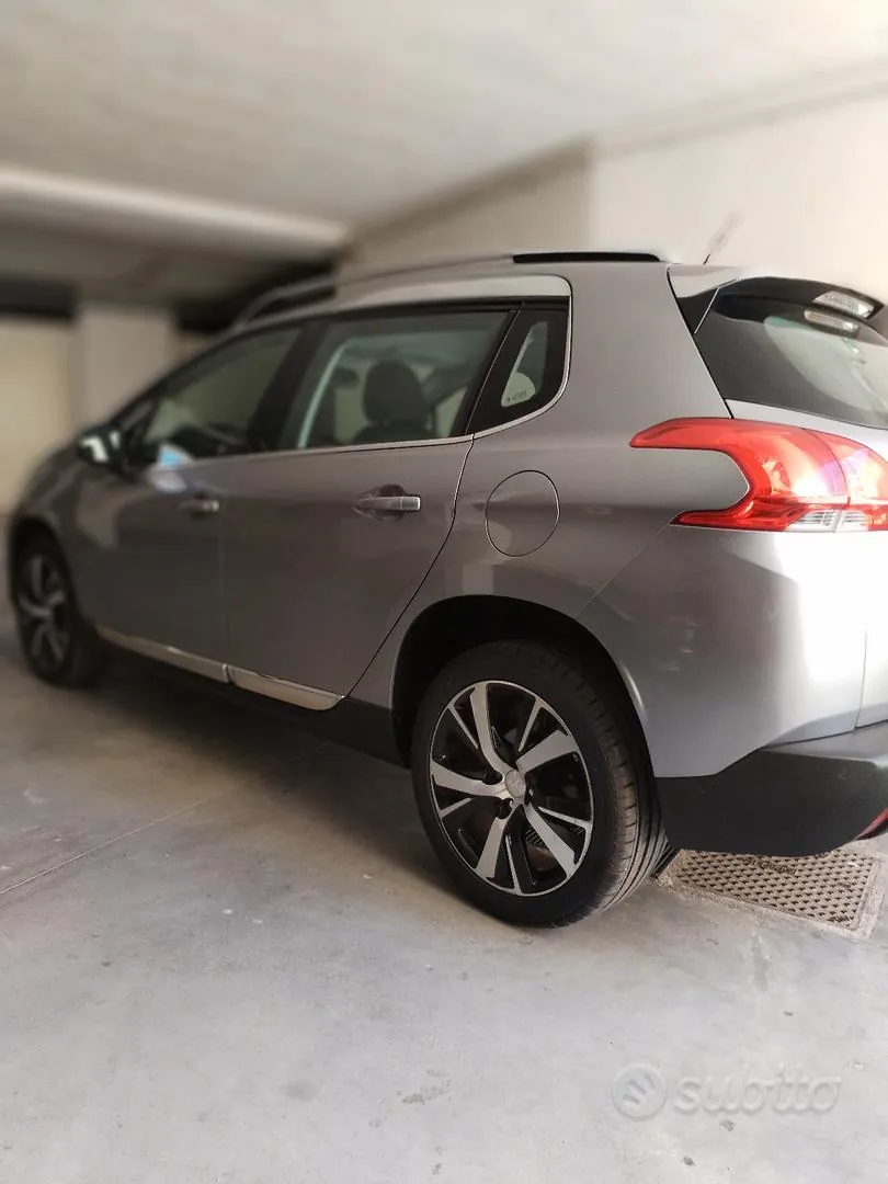 Peugeot 2008 2014 photo 2