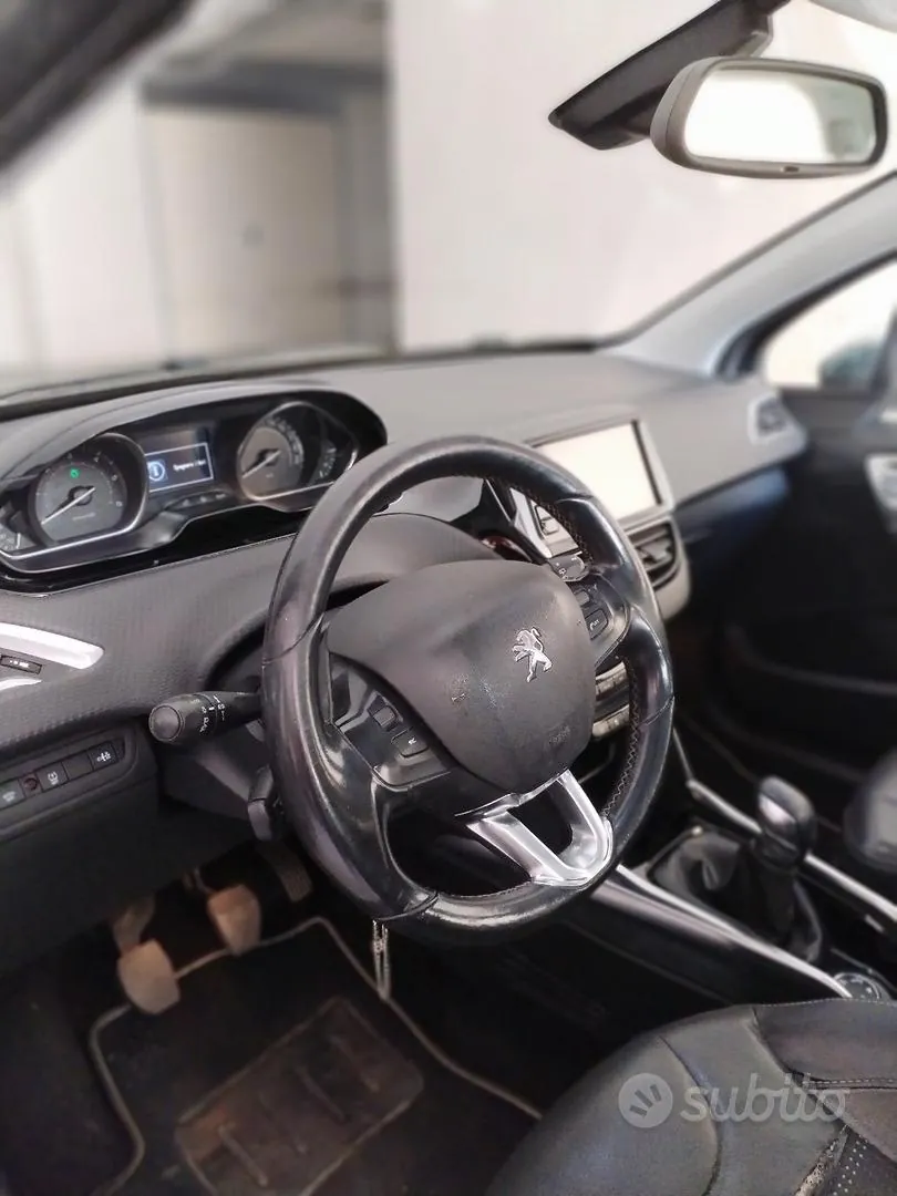 Peugeot 2008 2014 photo 3