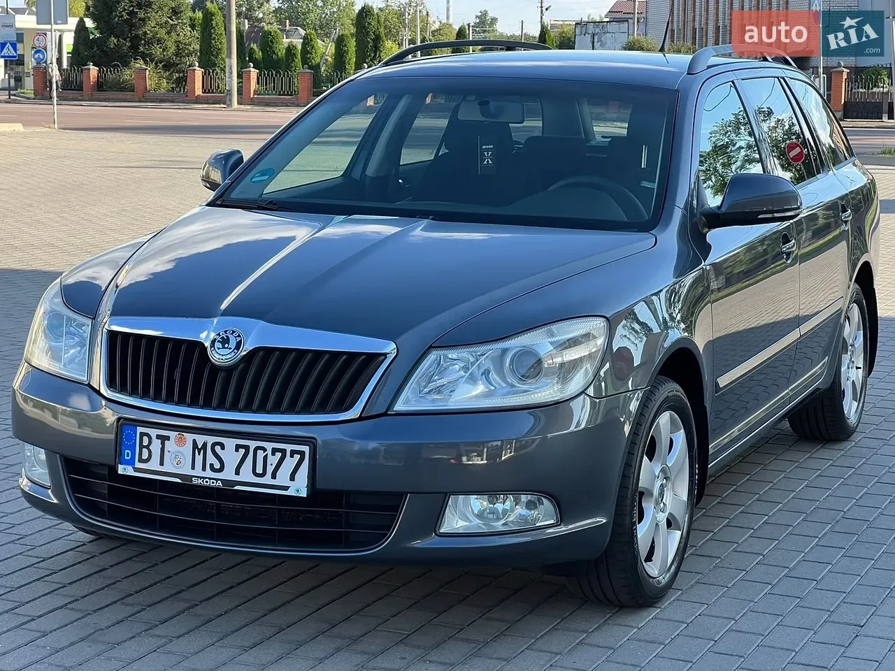 Skoda Octavia 2010 photo 5