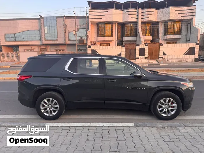 Chevrolet Traverse 2021 photo 3