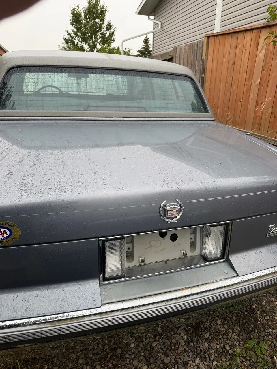 Cadillac Deville 1990 photo 3