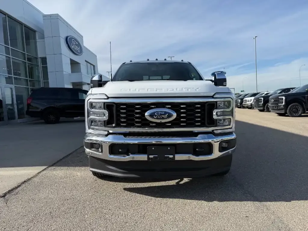 Ford F350 2026 photo 2