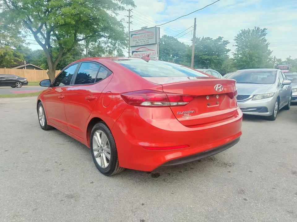 Hyundai Elantra 2018 photo 3