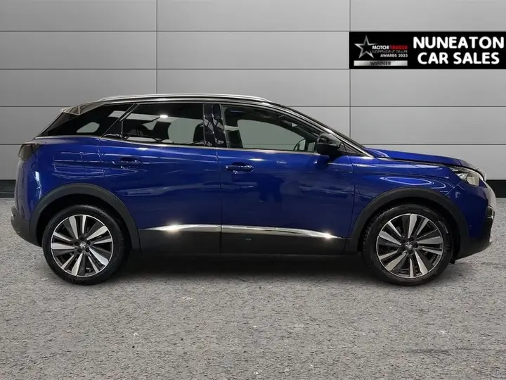 Peugeot 3008 2021 photo 2