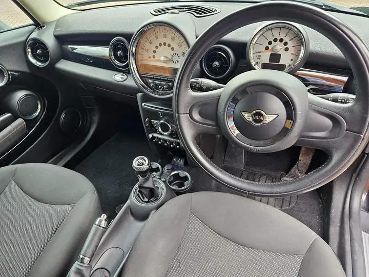 Mini Clubman 2013 photo 3
