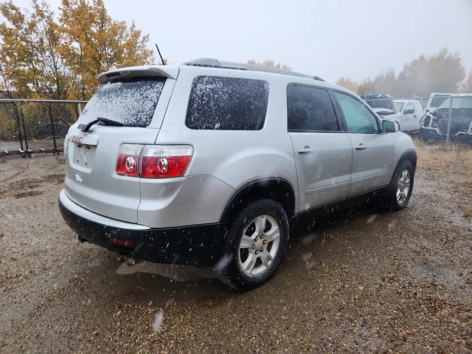 GMC Acadia 2011 photo 4