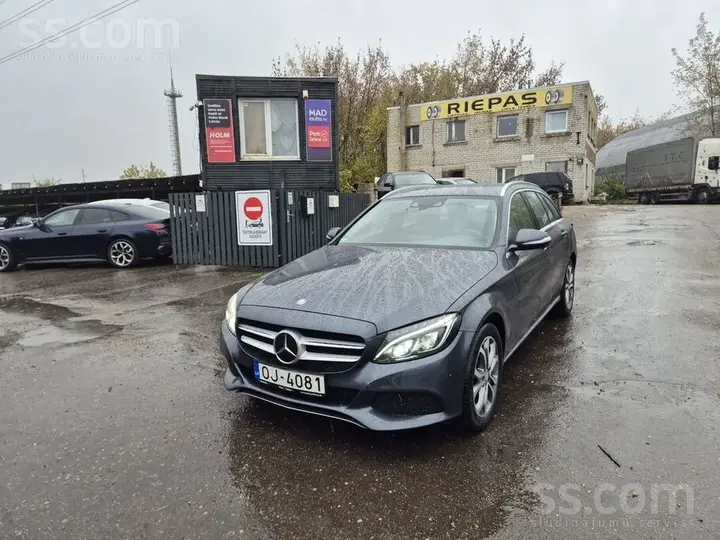 Mercedes-Benz C350 E