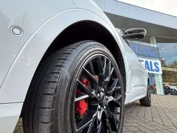 Ford Kuga 2023 photo 2